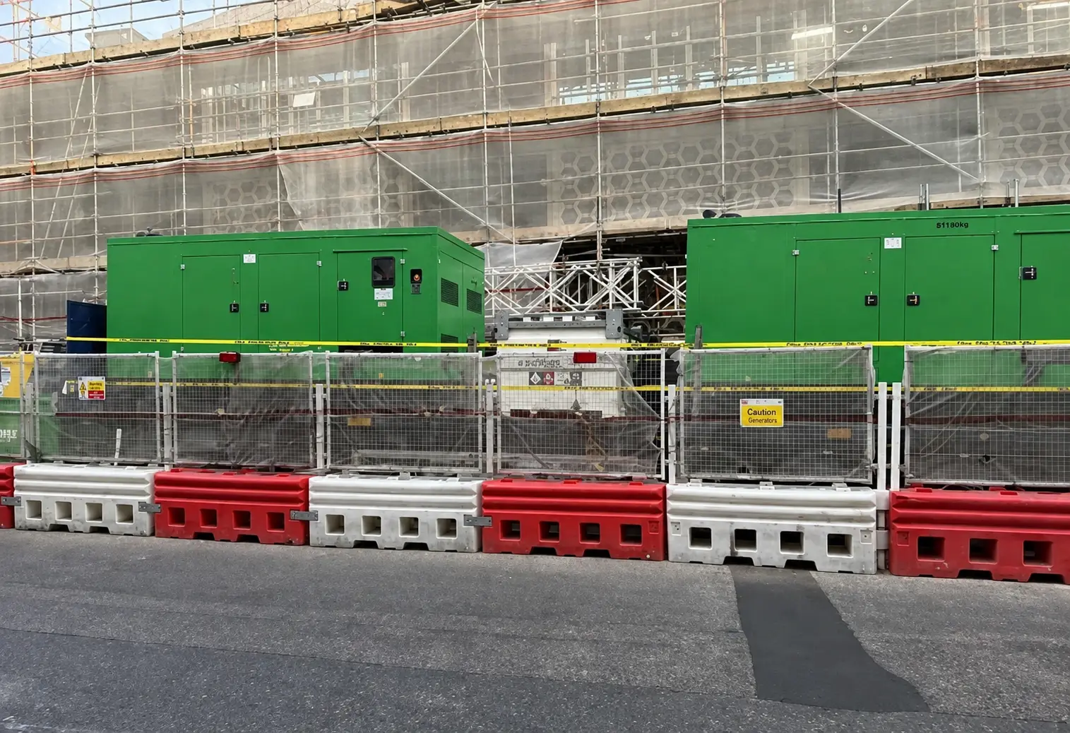 Two 500kVA trailer-mounted generators providing resilient temporary power for the 1.12MW cooling installation.